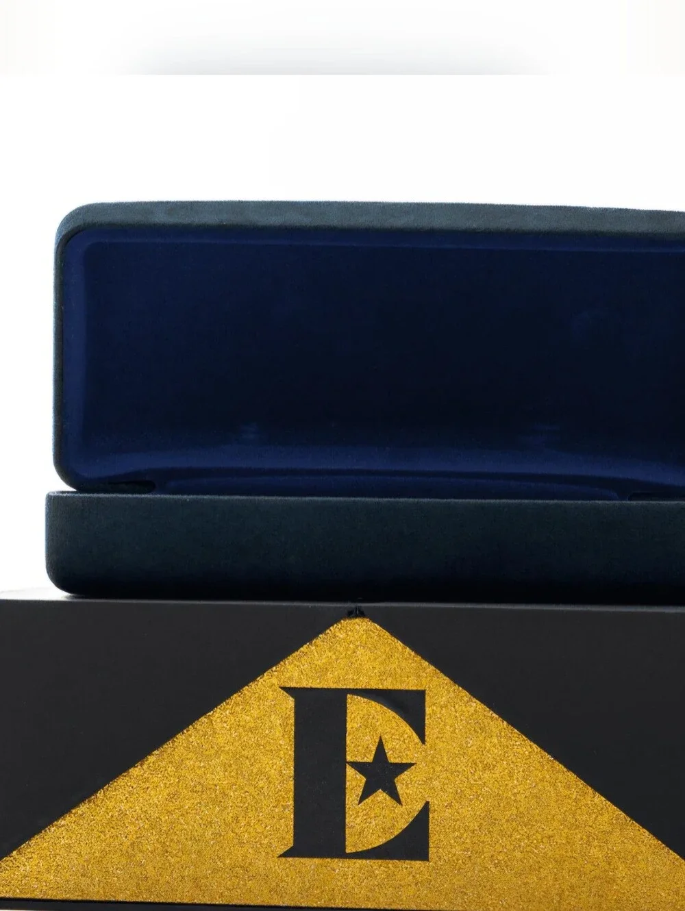Unisex. Walk of Fame collection from the official Elton John Eyewear line.